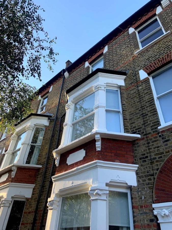Lovely Spacious 1-Bedroom Flat In Tufnell Park Close To Central Лондон Экстерьер фото