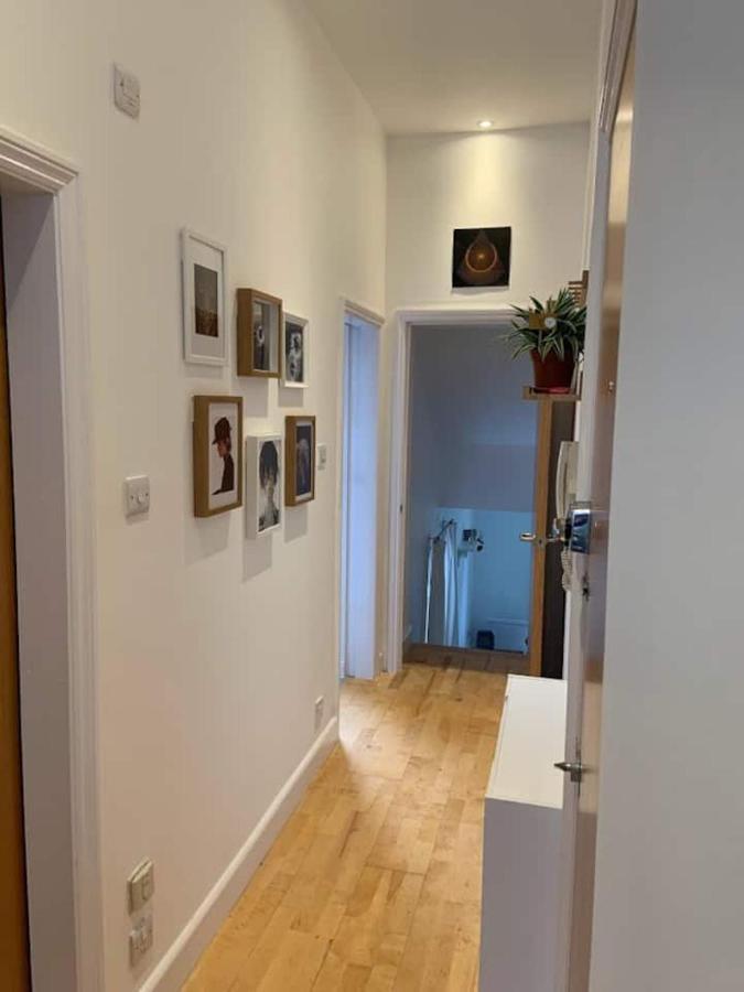Lovely Spacious 1-Bedroom Flat In Tufnell Park Close To Central Лондон Экстерьер фото